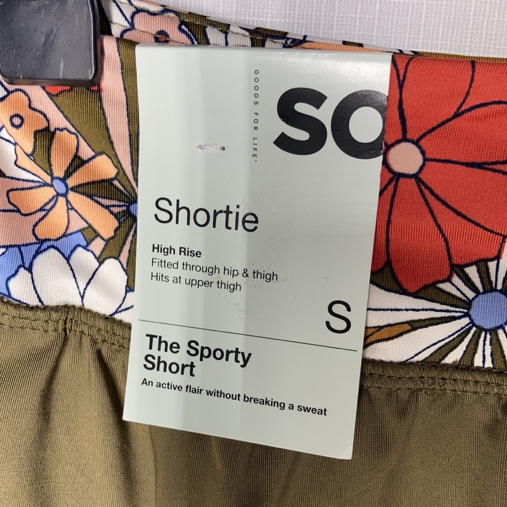SO floral Sporty cutout top & high rise sporty short S jrs - Picture 4 of 17